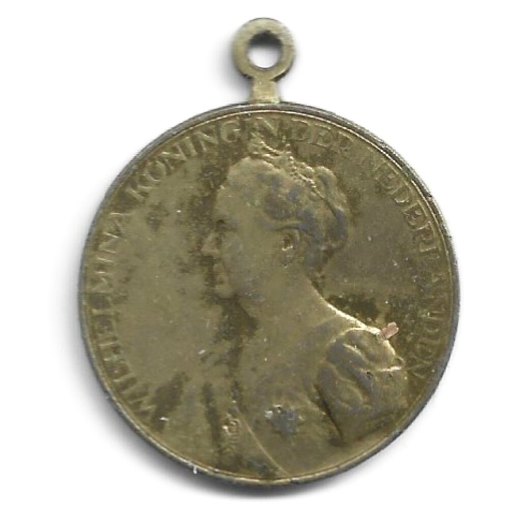 Netherlands Queen Wilhelmina Pendant (b705-6)